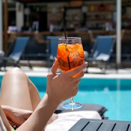 Telesilla Hotel Kontokali