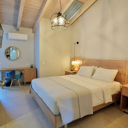 Telesilla Corfu 3*